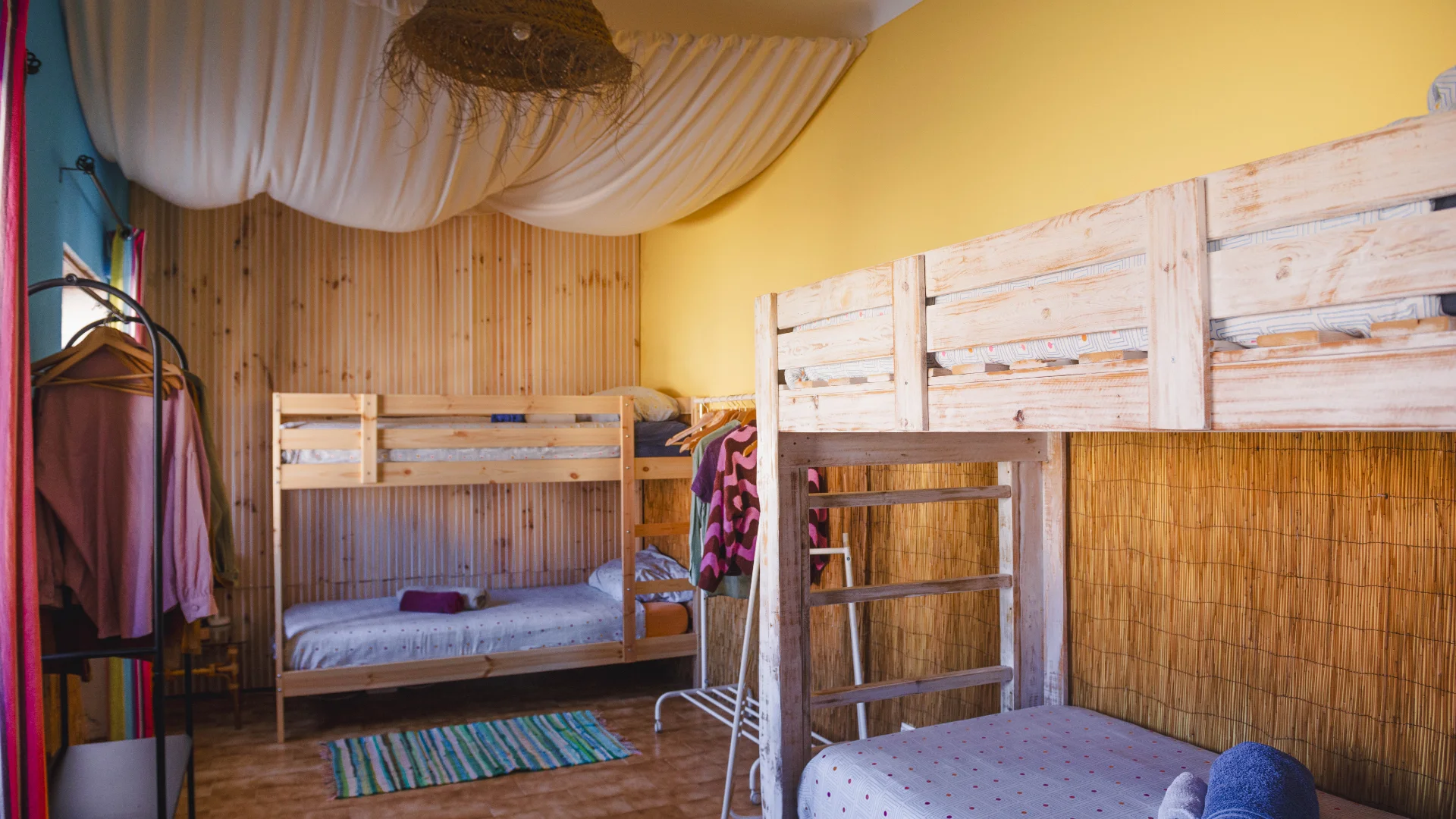 shared room1 gallery